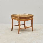 673048 Stool